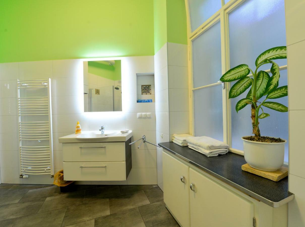 Stylish, Cosy & Central "Self-Check-In" Apartment Відень Екстер'єр фото